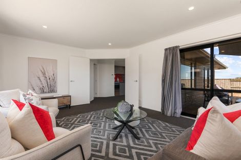 Photo of property in 79 Balrickard Way, Milson, Palmerston North, 4414