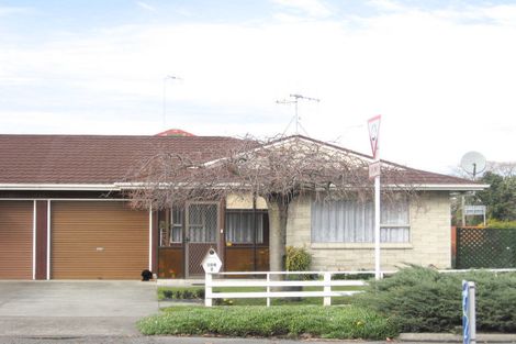 Photo of property in 2/306 Southland Road, Hastings, 4122