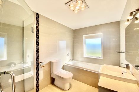 Photo of property in 54 Killarney Drive, Flat Bush, Auckland, 2019