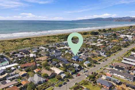 Photo of property in 21 Pine Avenue, New Brighton, Christchurch, 8061