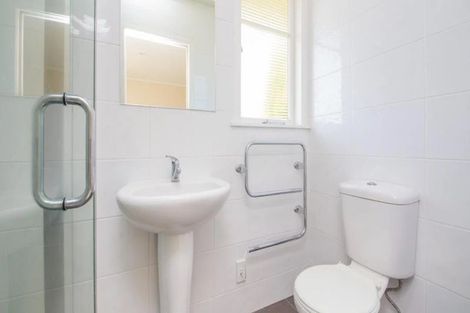 Photo of property in 11 Hartley Place, Awapuni, Palmerston North, 4412