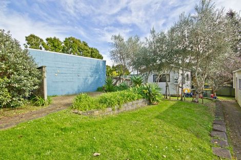 Photo of property in 49 Rosier Road, Glen Eden, Auckland, 0602
