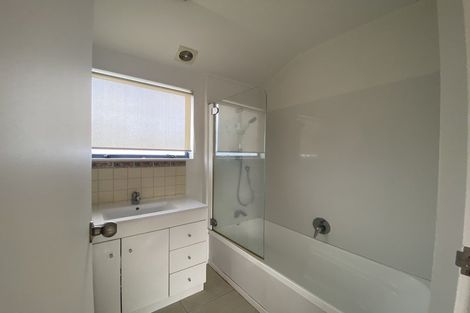 Photo of property in 2/90 Nile Road, Milford, Auckland, 0620