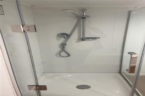 Photo of property in 209a Sturges Road, Henderson, Auckland, 0612