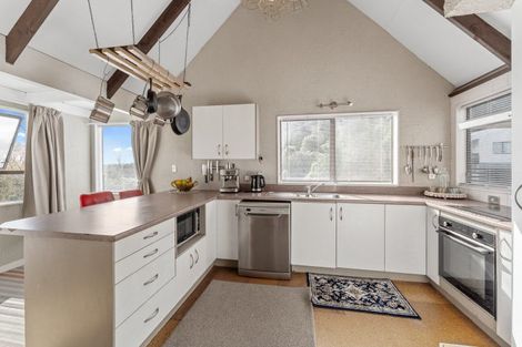 Photo of property in 10 Mamaku Street, Paraparaumu, 5032