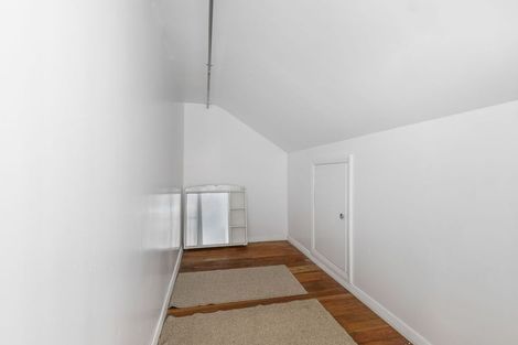 Photo of property in 14 Duke Street, Levin, 5510