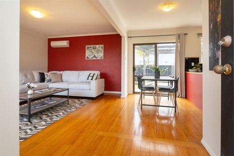 Photo of property in 107 East Street, Feilding, 4702