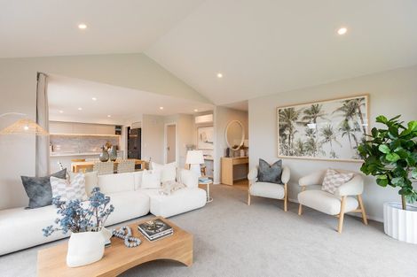 Photo of property in 1 Metoriti Crescent, Karaka, 2124