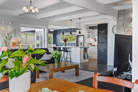 Photo of property in 65 Okura River Road, Okura, Albany, 0792