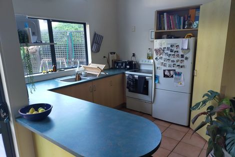 Photo of property in 35 Esther Place, Red Beach, 0932