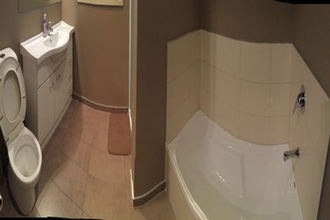 Photo of property in 23 Tamworth Crescent, Newlands, Wellington, 6037