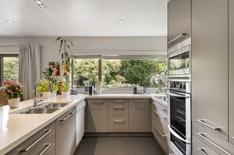 Photo of property in 2/19 Amante Crescent, Mairangi Bay, Auckland, 0630