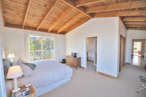 Photo of property in 1066 Leigh Road, Matakana, Warkworth, 0985