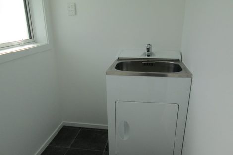 Photo of property in 4 Huia Place, Levin, 5510