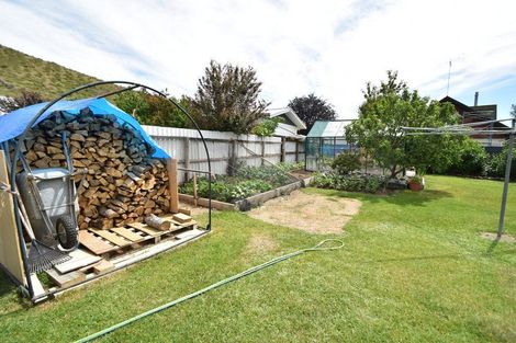 Photo of property in 2 Keene Place, Omarama, 9412