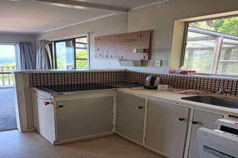 Photo of property in 7 Hibiscus Grove, Maungaraki, Lower Hutt, 5010