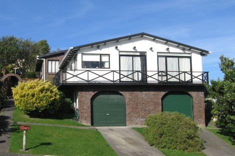 Photo of property in 66b Major Drive, Kelson, Lower Hutt, 5010