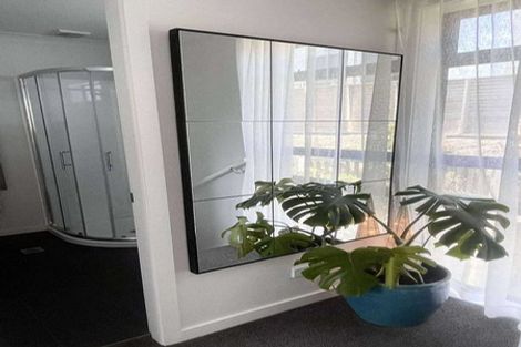 Photo of property in 11 Ara Patukawenga, Tawa, Wellington, 5028