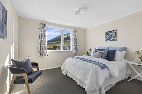 Photo of property in 108 Arahura Crescent, Waitangirua, Porirua, 5024