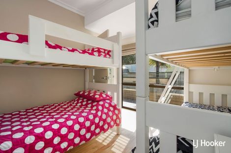 Photo of property in 28 Ocean View Road, Waihi Beach, 3611