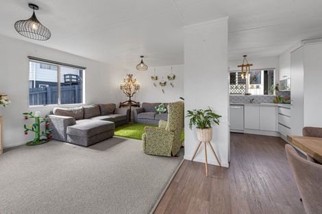 Photo of property in 54 Jonathon Street, Brookfield, Tauranga, 3110