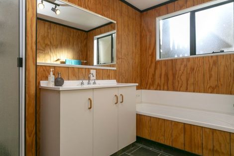 Photo of property in 18 Taringa Avenue, Kuratau, Turangi, 3381