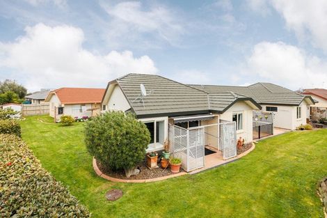 Photo of property in 9 Foxtail Fern, Kelvin Grove, Palmerston North, 4414