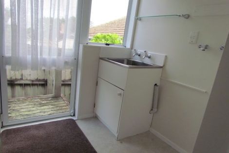 Photo of property in 3a Cadman Avenue, Waterview, Auckland, 1026