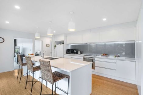 Photo of property in 5 Whitau Place, Marshland, Christchurch, 8083