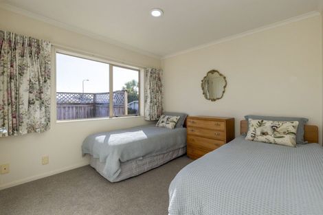 Photo of property in 40 Hadleigh Court, Paraparaumu, 5032