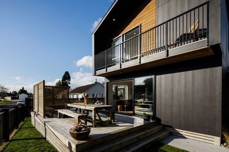 Photo of property in 11 Elizabeth Street, Cambridge, 3434