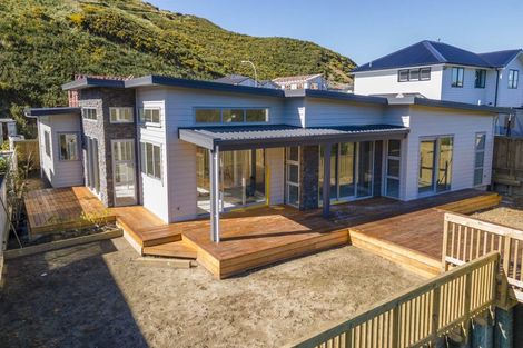 Photo of property in 24 Farnworth Terrace, Churton Park, Wellington, 6037