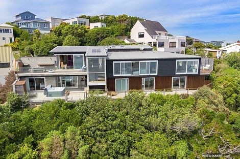 Photo of property in 6 Zaida Way, Maupuia, Wellington, 6022