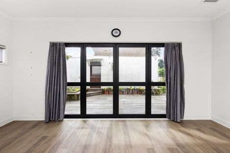 Photo of property in 35 Hospital Terrace, Hospital Hill, Napier, 4110