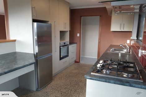 Photo of property in 15 South Road, Kensington, Dunedin, 9011