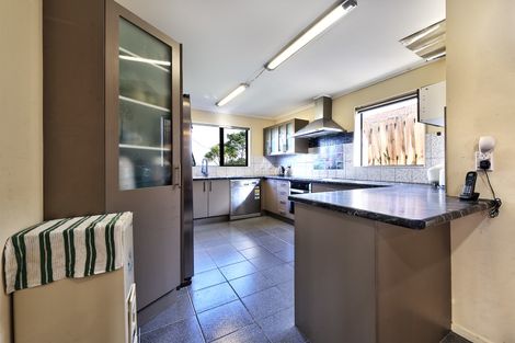 Photo of property in 40 Tiriwa Drive, Massey, Auckland, 0614