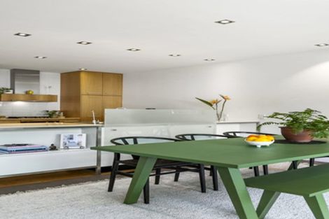 Photo of property in 7/258 Hurstmere Road, Takapuna, Auckland, 0622