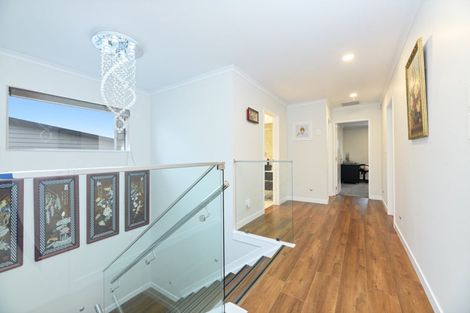 Photo of property in 59 Sunshine Boulevard, Sunnyvale, Auckland, 0612