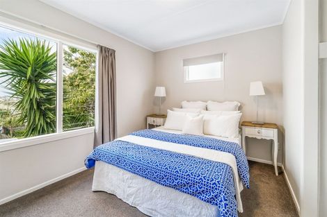 Photo of property in 75 Stanmore Bay Road, Stanmore Bay, Whangaparaoa, 0932