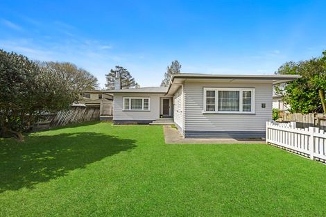 Photo of property in 16 Vardon Road, St Andrews, Hamilton, 3200
