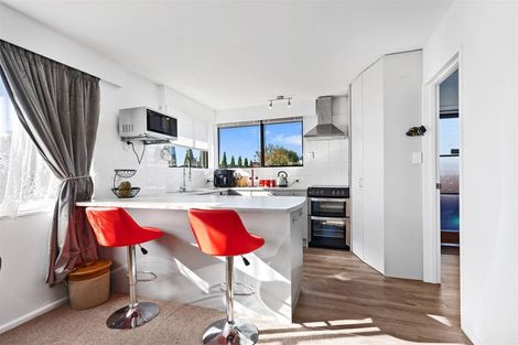 Photo of property in 2/38 Brookside Terrace, Bryndwr, Christchurch, 8053