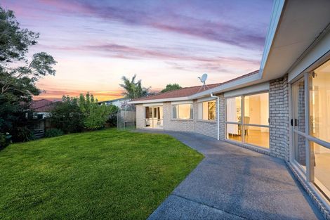 Photo of property in 36 Fleetwood Drive, Henderson, Auckland, 0612