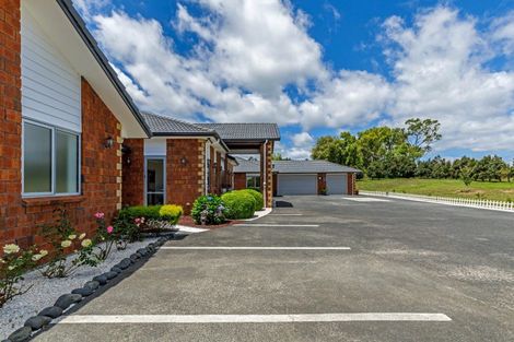 Photo of property in 73 Ashwood Avenue, Dairy Flat, Albany, 0792