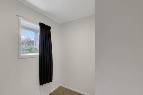 Photo of property in 24 Marie Crescent, Te Atatu South, Auckland, 0610