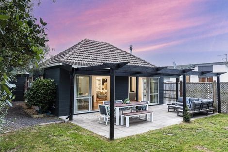 Photo of property in 12 Heathglen Avenue, Parklands, Christchurch, 8083