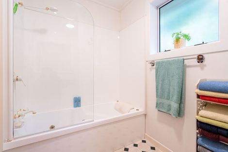 Photo of property in 50b Hocken Street, Kenmure, Dunedin, 9011