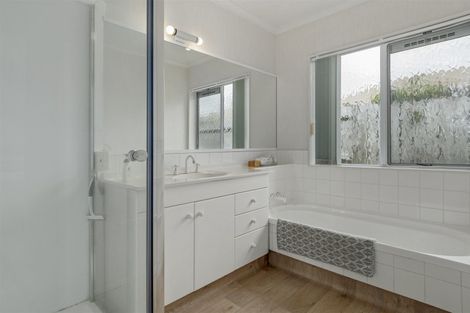 Photo of property in 2 Lasiandra Place, Mount Maunganui, 3116