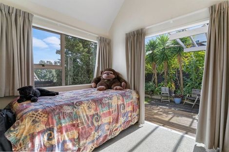 Photo of property in 1/19 Simon Ellice Drive, Bayview, Auckland, 0629