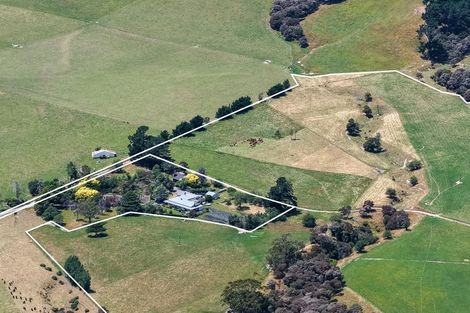 Photo of property in 1937 Lake Ferry Road, Pirinoa, Featherston, 5772
