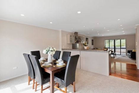 Photo of property in Te Kakariki Apartments, 7/8 Wellington Road, Paekakariki, 5034